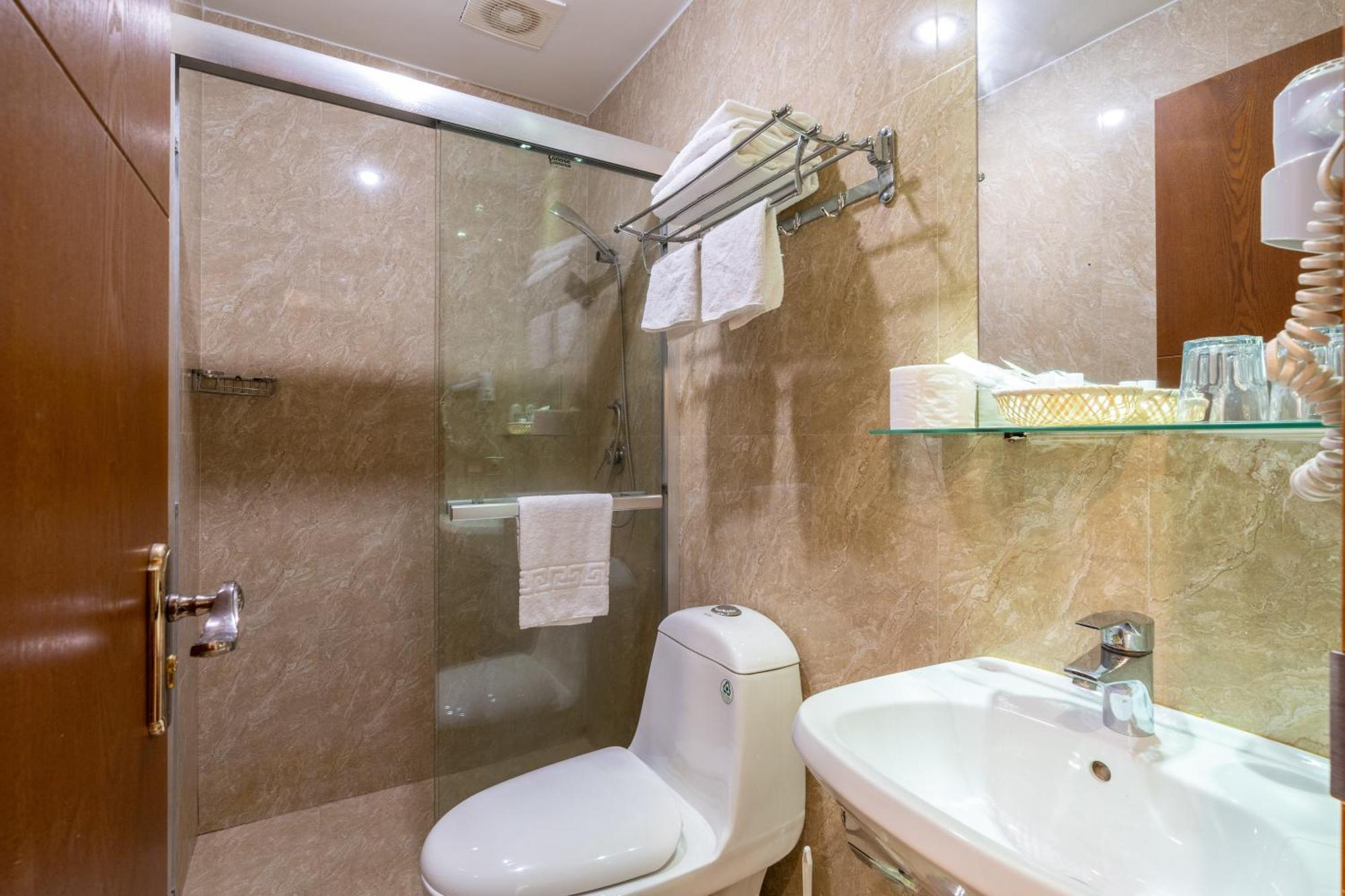Drago D'oro - Accross From Metro Vittorio Emanuele Bed and breakfast 2*