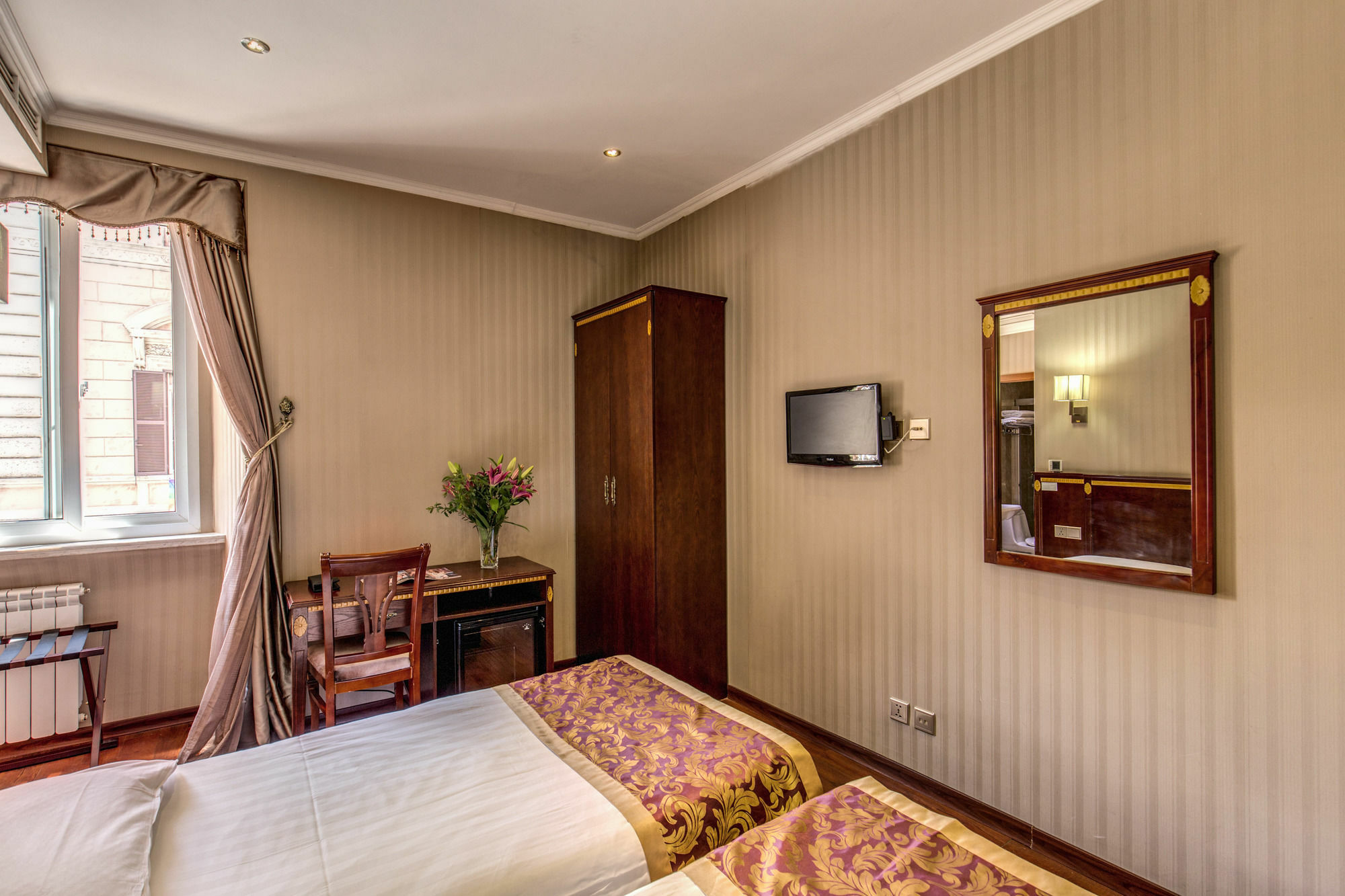 Bed and breakfast Drago D'oro - Accross From Metro Vittorio Emanuele